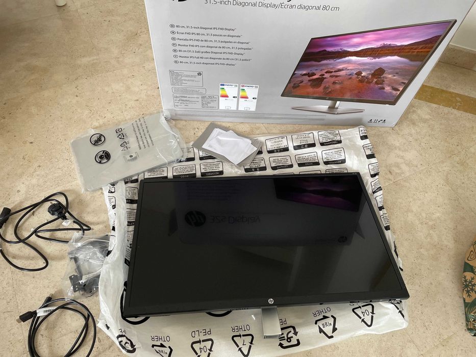 HP 32s Monitor, 80 cm Diagonal Screen64751957067393123