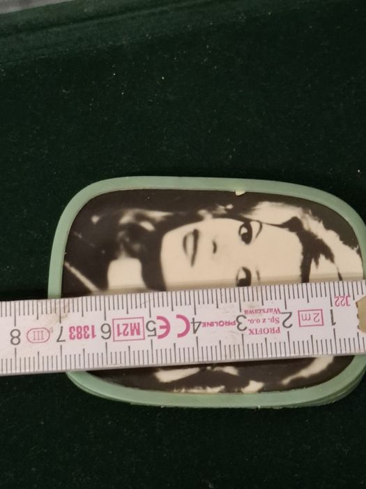 Lusterko z Brigitte Bardot prl