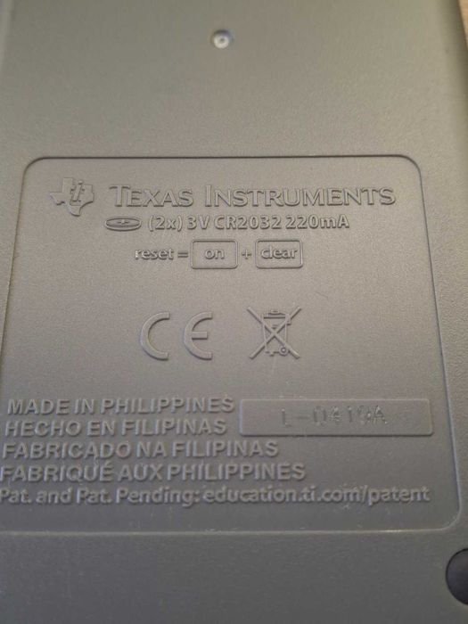 три калькулятора: Texas Instruments TI-30X Pro Mathprint Scientific & Texas Instruments TI-30 ECO RS