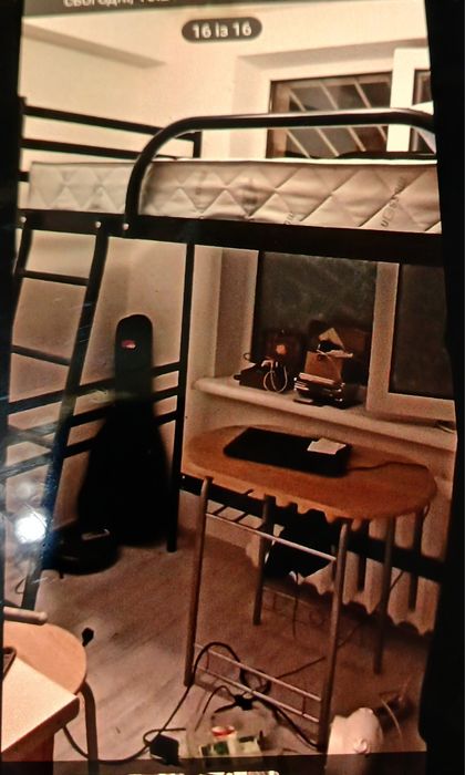 Ліжко хатинка-горіще