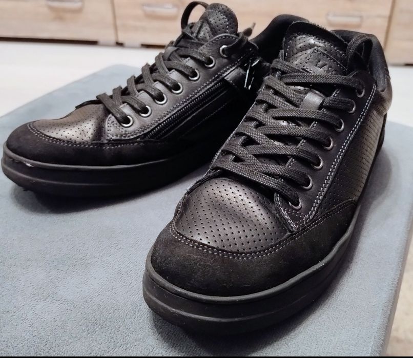 Buty młodzieżowe Lasocki 41 skóra