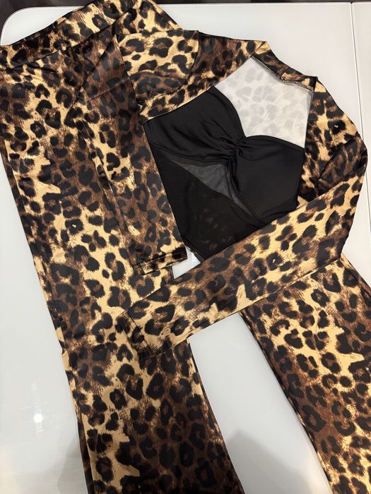 Тренувальний набір брюки та топ 150 розмір