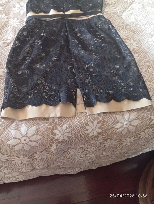 Oportunidade  única,  vestido muito bonito elegante