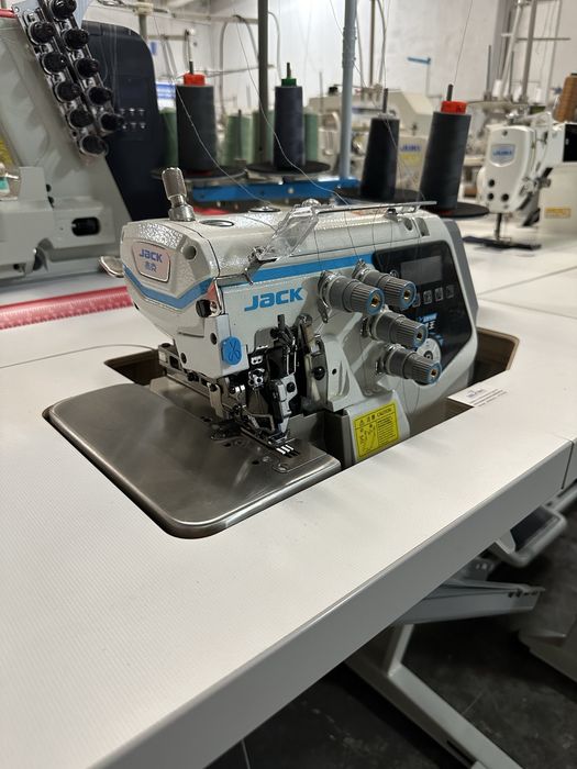 Overlock Jack C7-4 URUS Automat Nowy  jak Juki