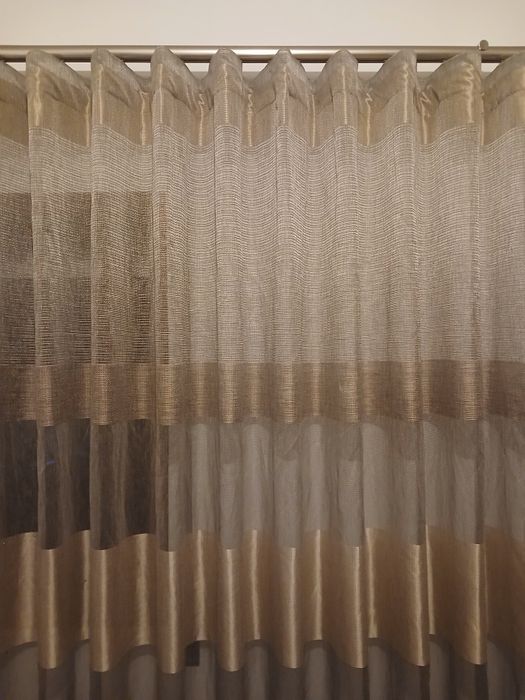 Vendo 4 cortinas, junto ou em separado, incluindo também os varões em inox
