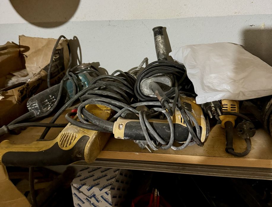 Conjunto de tornas e rectificadora todas em bom estado
