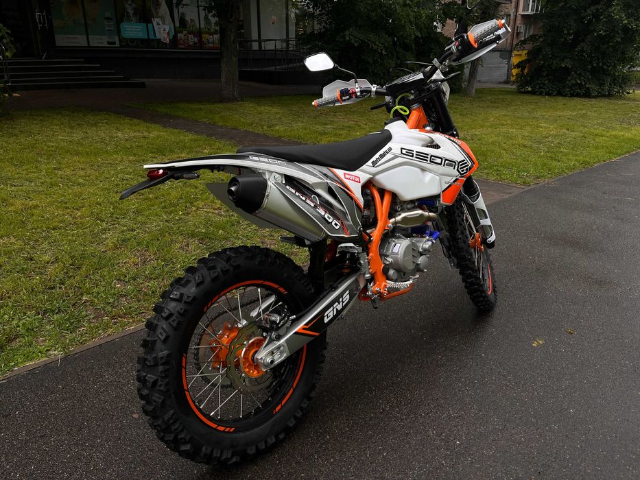 Мотоцикл GEON DAKAR GNS 300 NB (21/18) МКПП-6