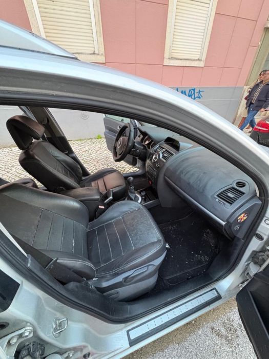 Renault Megane 2 ( Avariada )