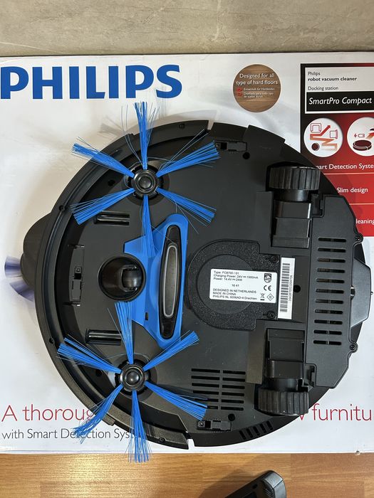 Робот пилосос PHILIPS