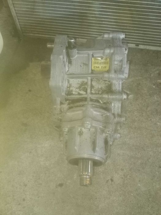 Роздатка  сантафе 2.2crdi4х4 з акпп стан нової безлюфтів 15000 гр торг