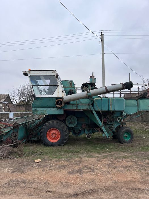 Комбайн нива СК-5 один з двох на вибір