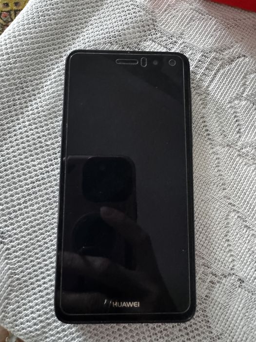 Huawei mya-u29 смартфон на деталі
