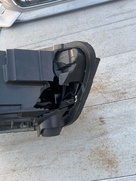 Zderzak Audi A 6 C 7 Lift 4x PDC S-Line + Lampa