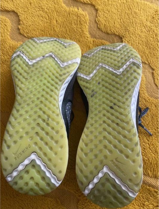 Жіночі кросівки nike
