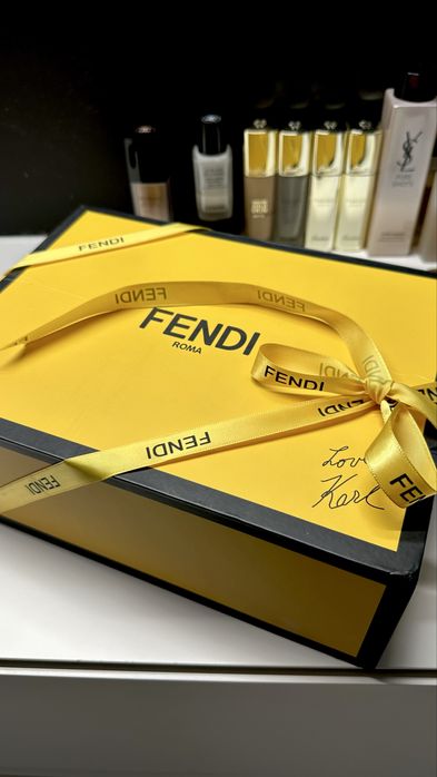 Torebka FENDI, dwa paski - do reki lub na ramię