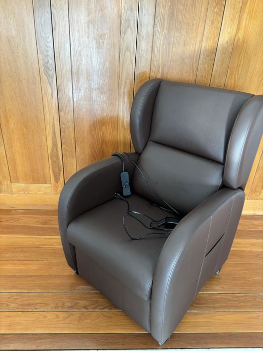 Cadeirão reclinável - Poltrona Repouso Exotico Eléctrico, castanha