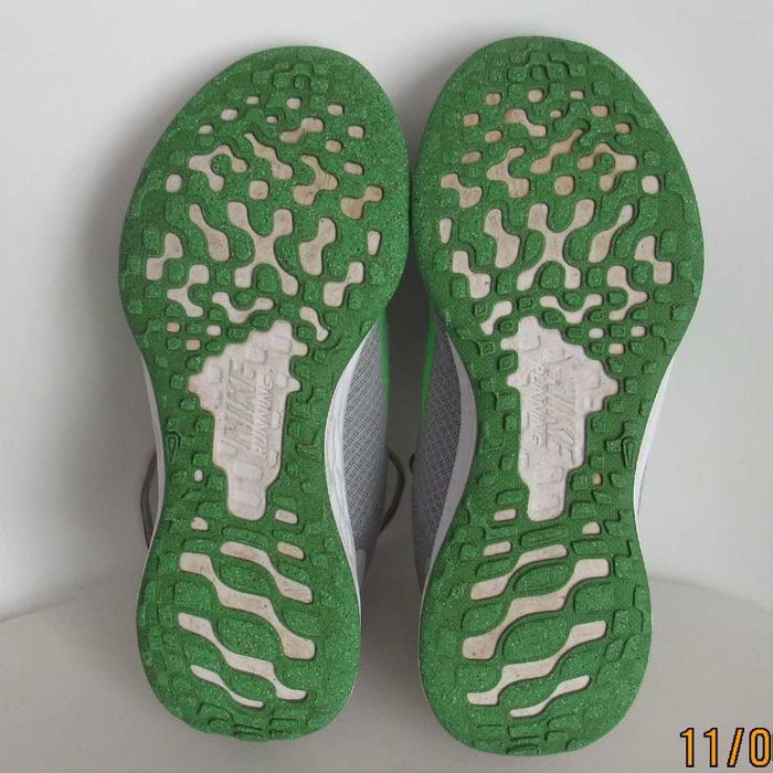 Кросівки Nike Revolution 6 35.5р.