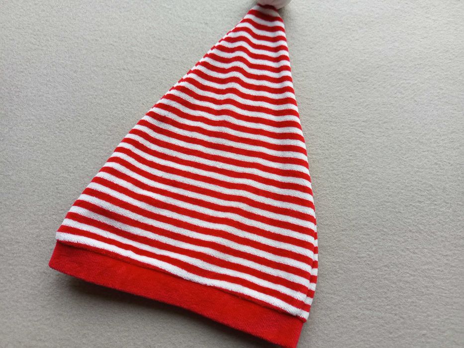 Czapeczka Mikołaja dla niemowlaka 9m-12m, stan idealny