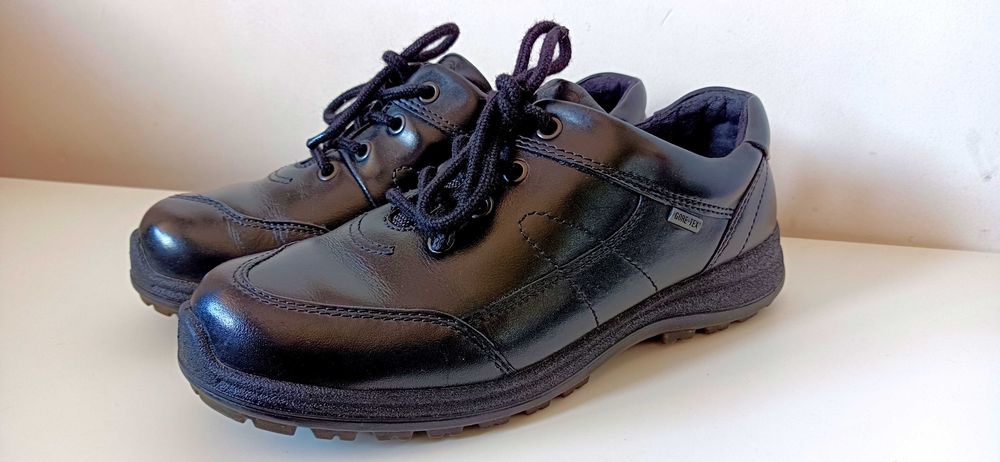 Ecco  skórzane Gore-tex nieprzemakalne 89 zł tanio