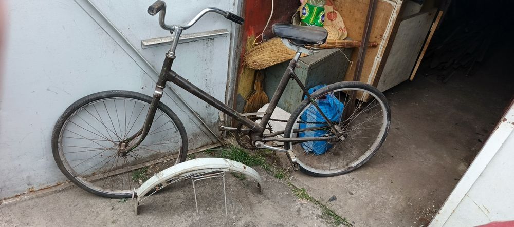 Велосипед ХВЗ Украина 28" ( под восстановление )