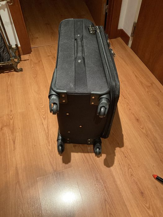 Mala viagem  tamanho grande marca Hossoni