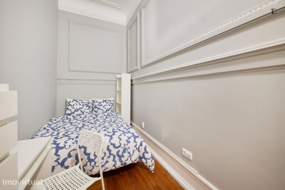 Quarto - localizado em Entrecampos Lisbon