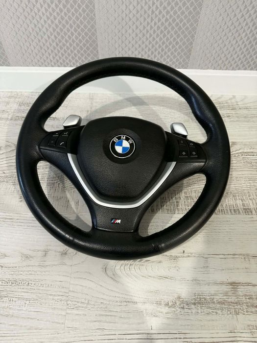 Продам руль BMW х 6 е 71 е 70