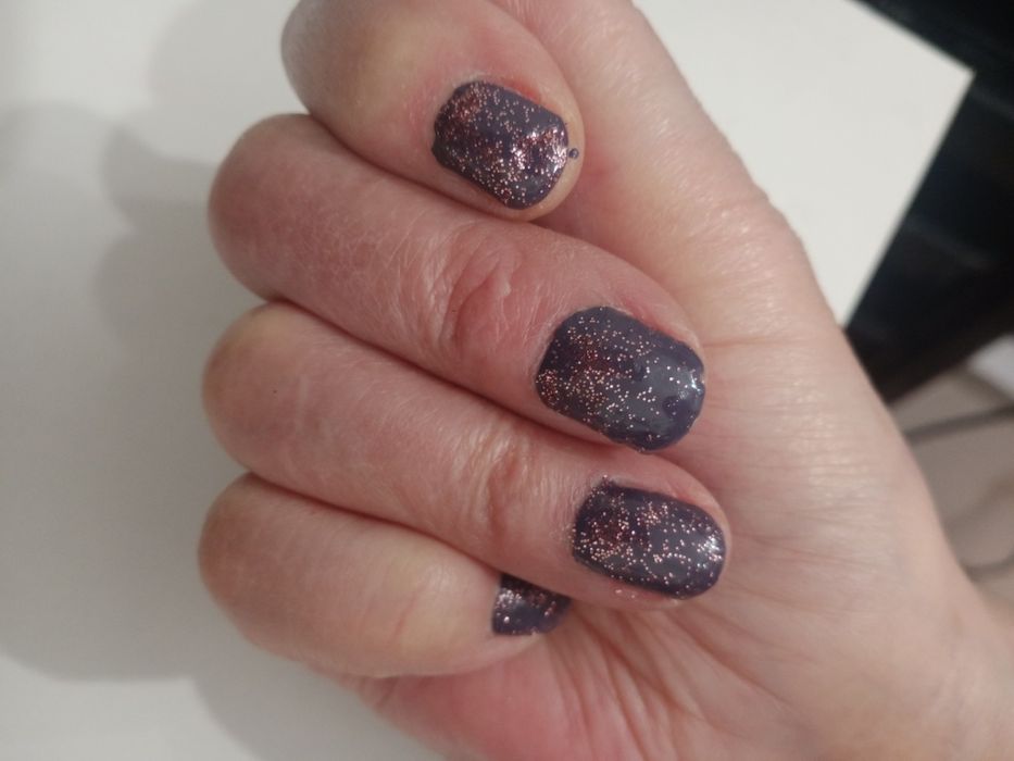 Paznokcie hybrydowe 65