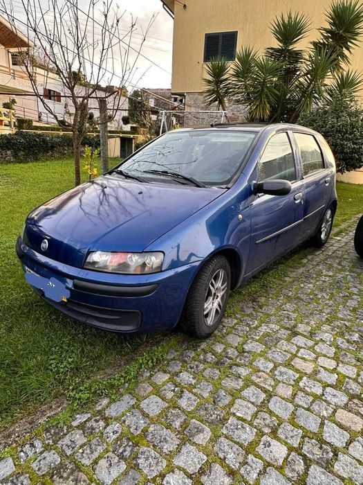 FIAT PUNTO AZUL 2001