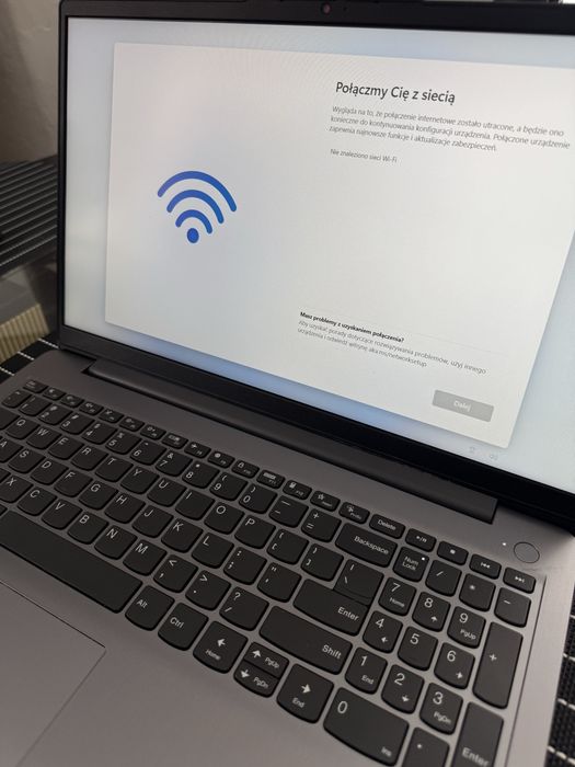 Laptop Lenovo IdeaPad 3 15ITL6 – idealny stan + oryginalna ładowarka + pokrowiec GRATIS