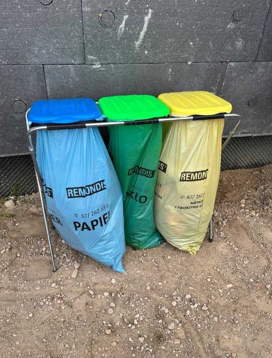 Stelaż na worki do segregacji śmieci kosz 3 komory z pokrywami GRATIS