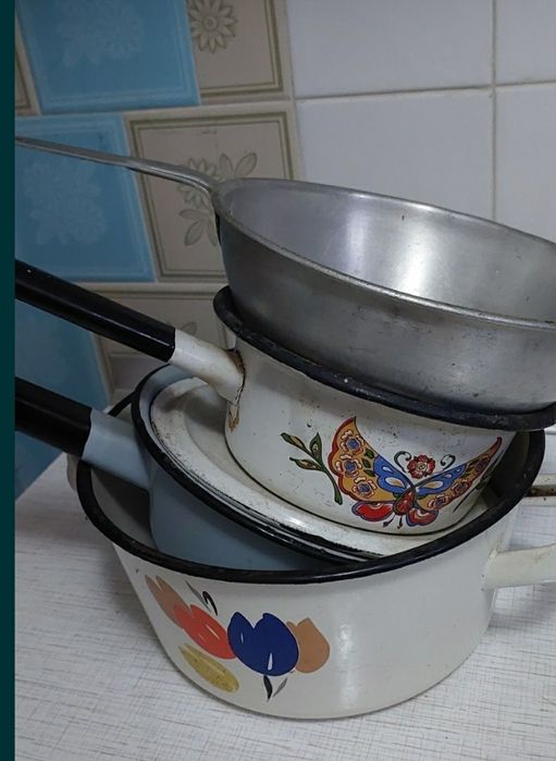 Набор посуды продам