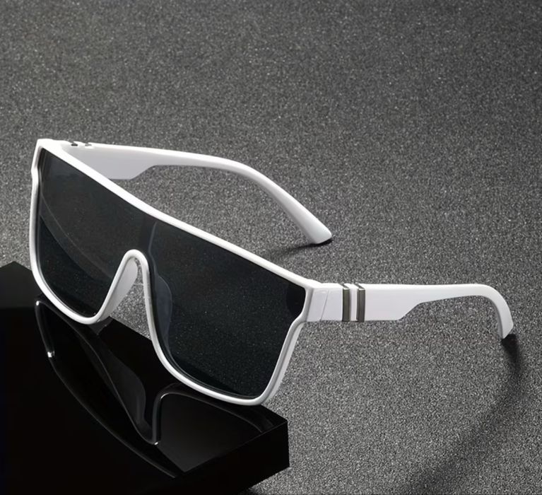 Stylowe okulary przeciwsłoneczne białe CLOG nowe
