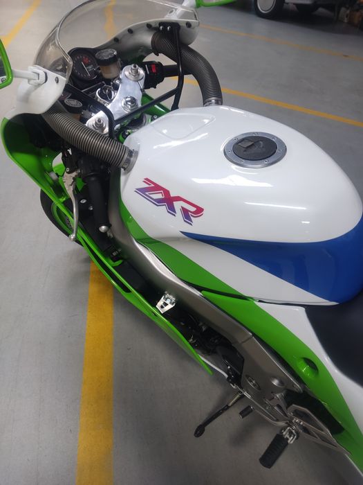 Kawasaki ZXR 750