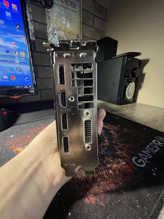 Sapphire Nitro R9 390 8G