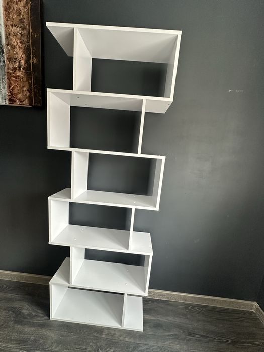 Полиця для книжок