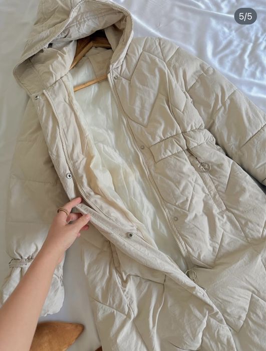 Куртка з акцентом на талії