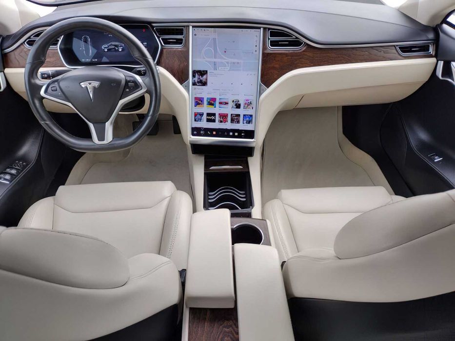 Tesla Model S 100D      2017