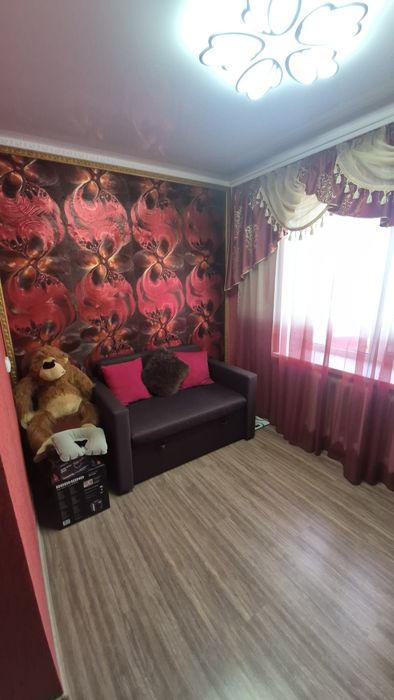 Продам 3-х кімнатну квартиру, р-н Київська