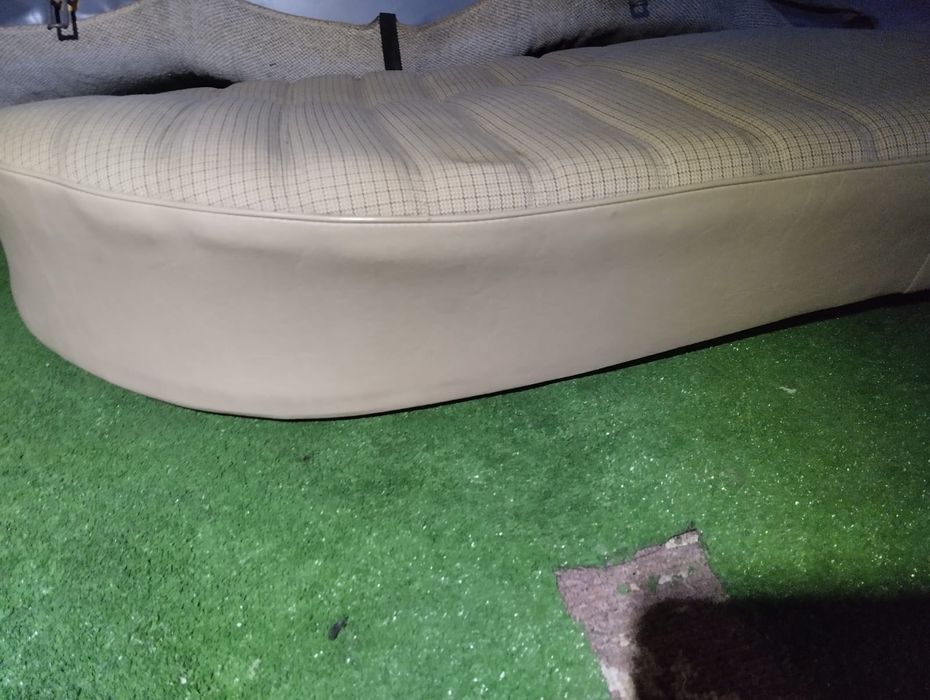 Kanapa Mercedes 190 stan idealny