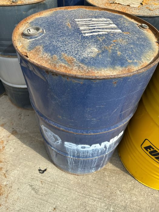 Бочка металева 200 - 208 літрів