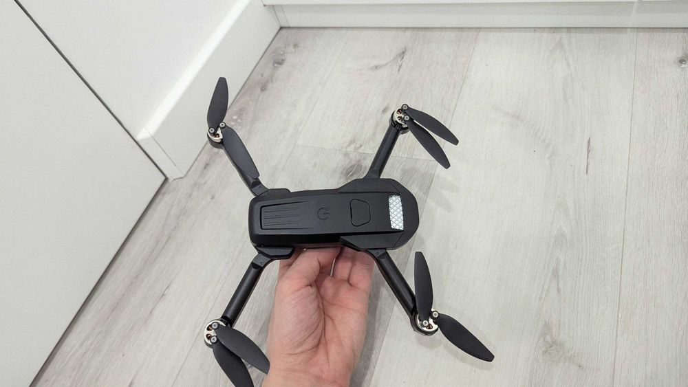 Дрон з камерою B15 4K дрон з камерою, складаний квадрокоптер Wipkviey