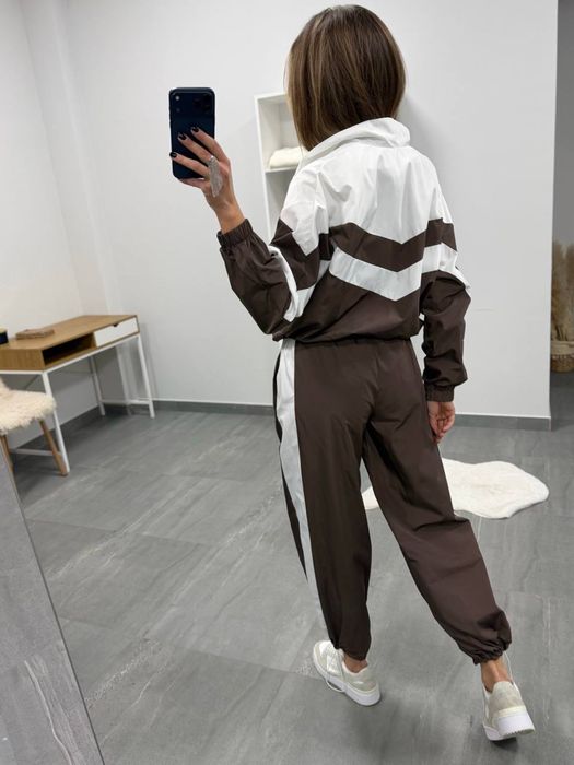 Женский спортивный костюм из плащевки/Жіночий костюм з плащівки ER