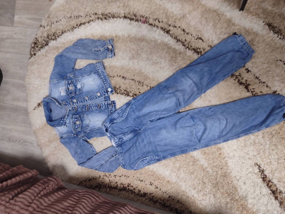 Костюм на дівчинку джинсові фірми zara