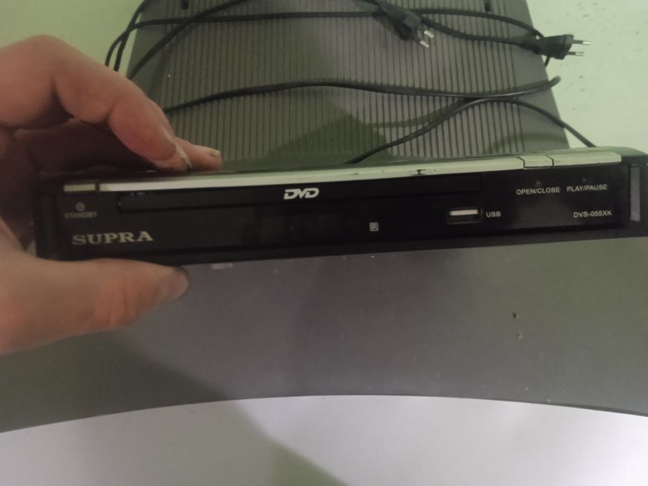 Продам Телевизор Samsung и дал проектор Supra