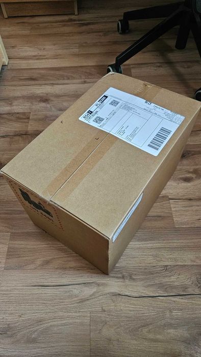 Steam Machine 2TB + Steam controler + dodatkowe panele