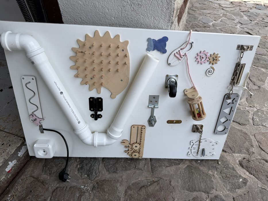 Duża tablica manipulacyjna sensoryczna Montessori - rękodzieło