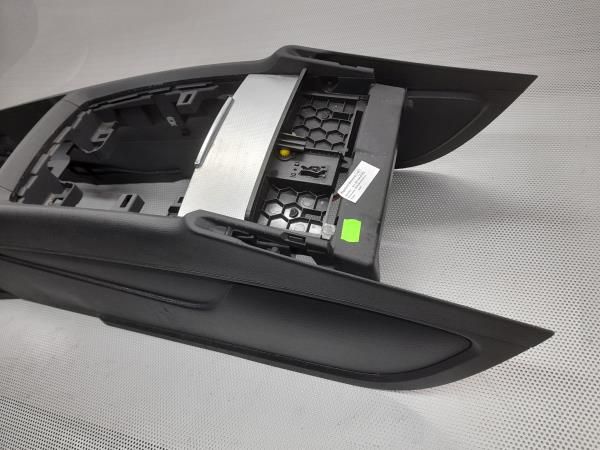 Consola central AUDI Q7 (4L)