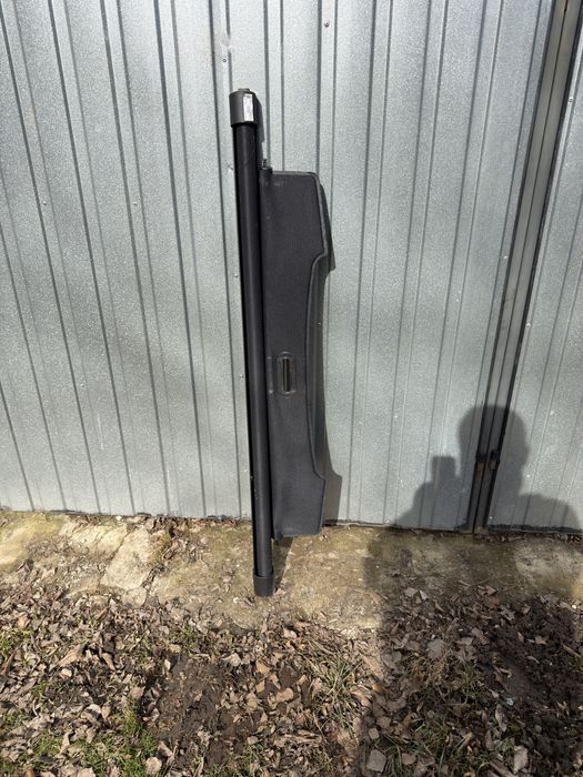 Roleta bagaznika dacia jogger