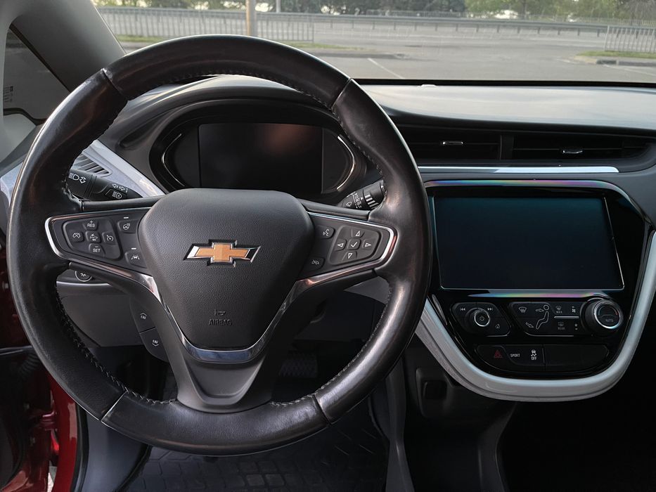Chevrolet Bolt EV 2021 отличное состояние